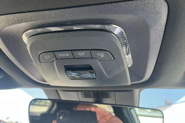 2024 Toyota bZ4X XEAM10R