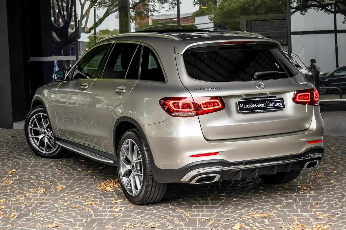 2020 Mercedes-Benz GLC-Class GLC300