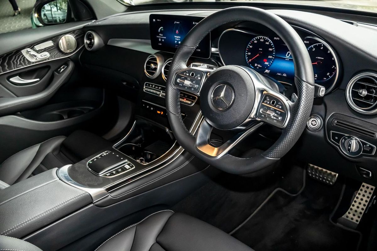2020 Mercedes-Benz GLC-Class GLC300