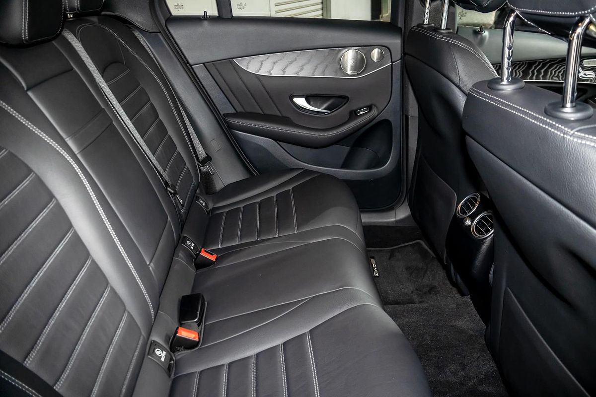 2020 Mercedes-Benz GLC-Class GLC300