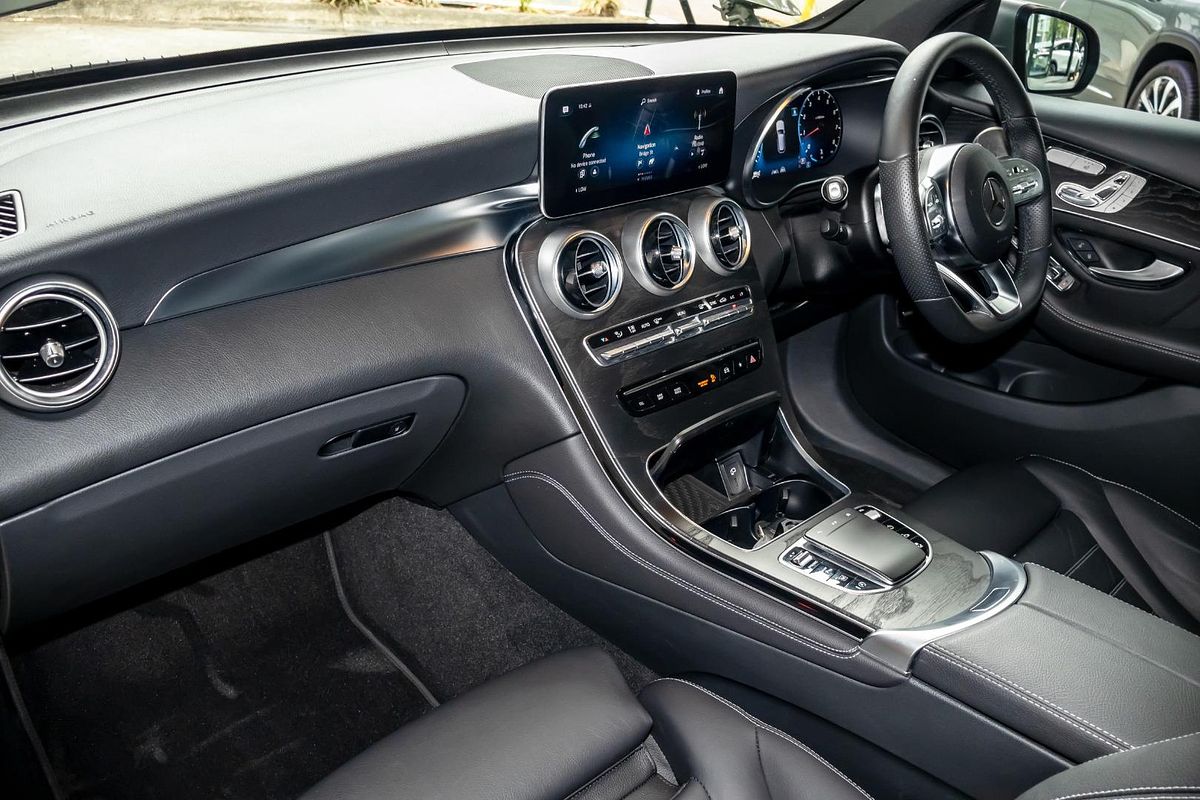 2020 Mercedes-Benz GLC-Class GLC300