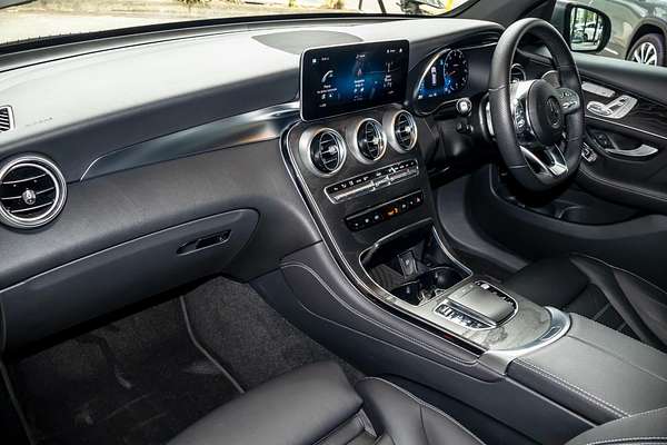 2020 Mercedes-Benz GLC-Class GLC300