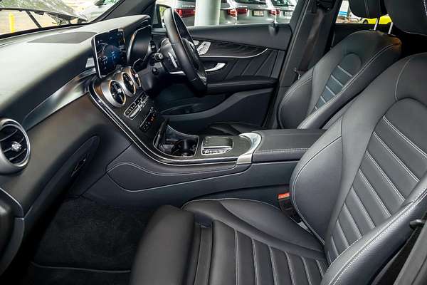 2020 Mercedes-Benz GLC-Class GLC300