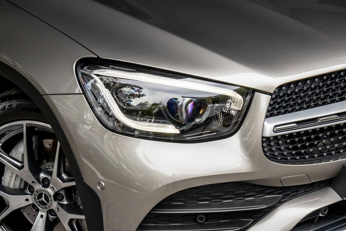 2020 Mercedes-Benz GLC-Class GLC300