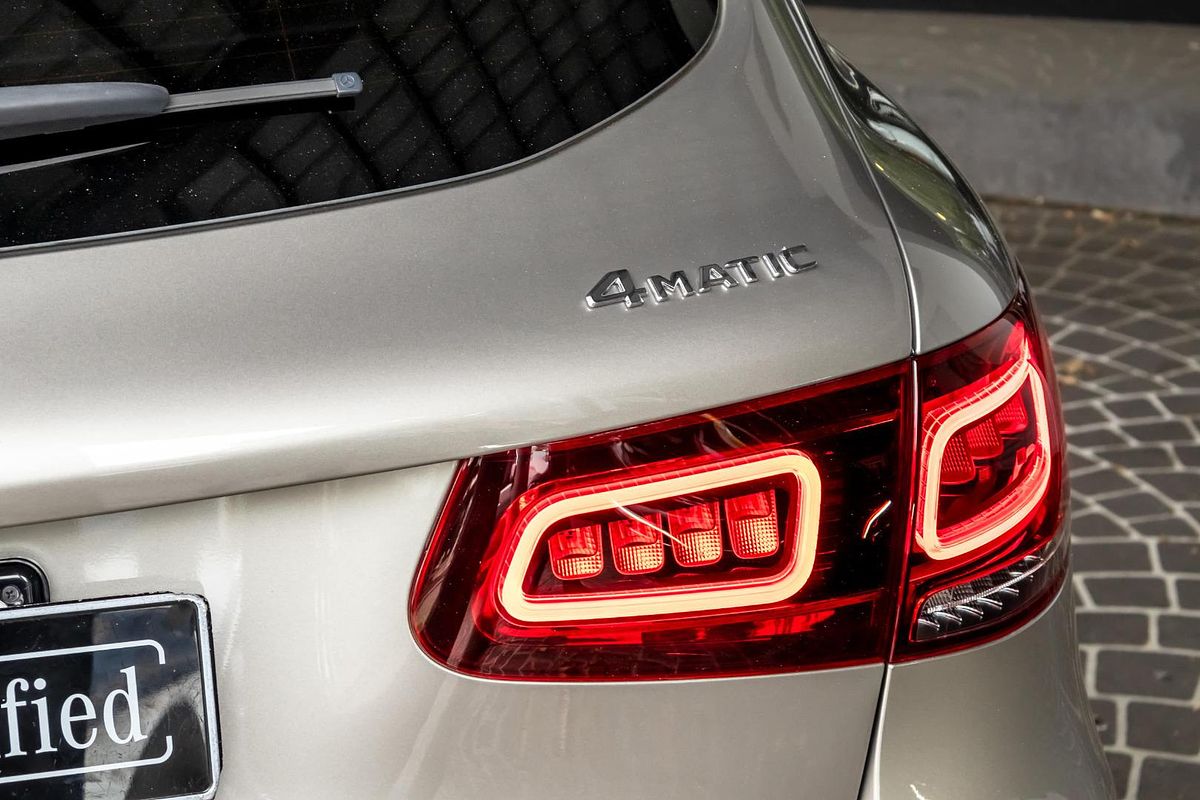 2020 Mercedes-Benz GLC-Class GLC300