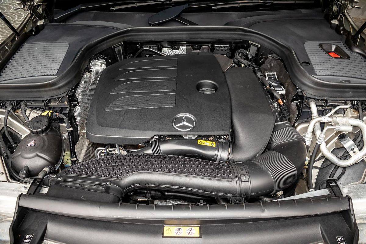 2020 Mercedes-Benz GLC-Class GLC300