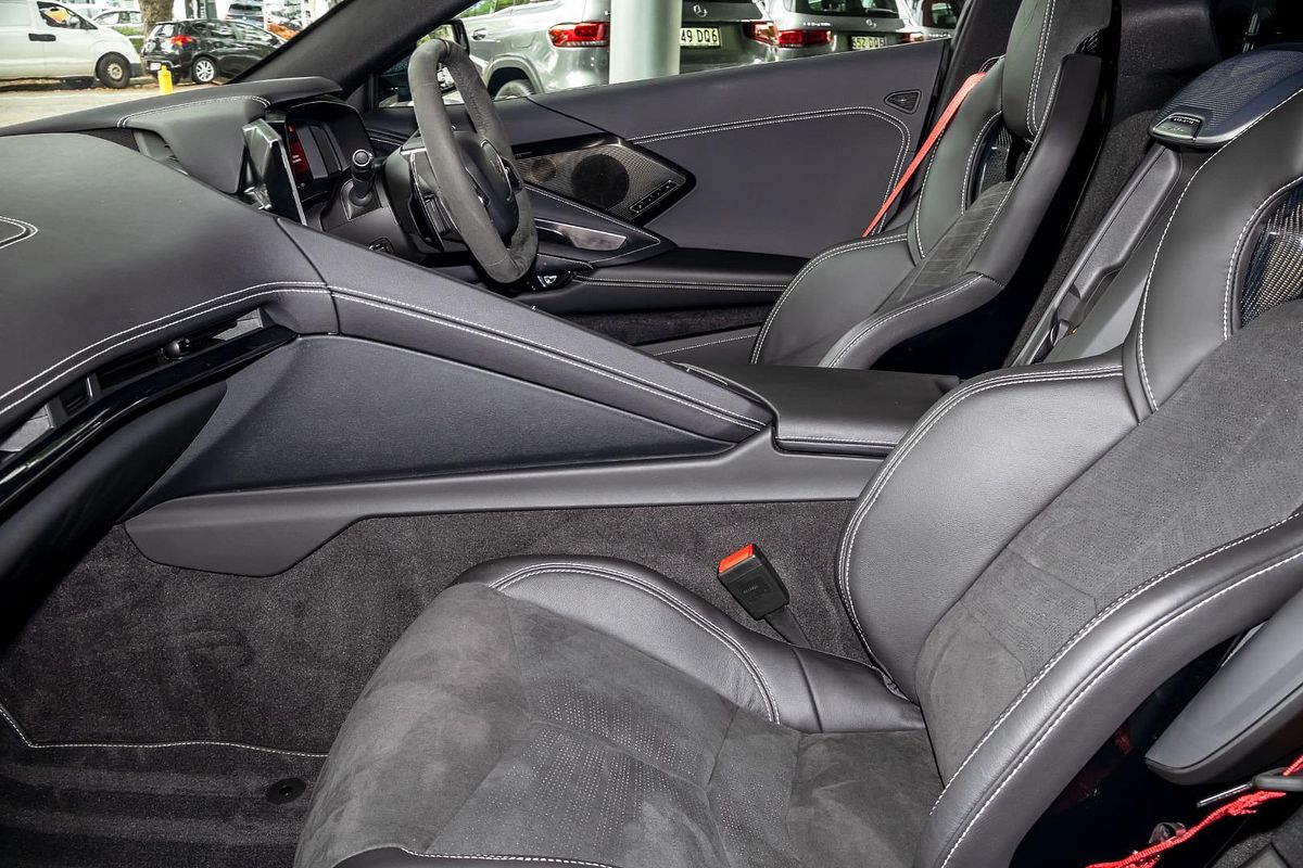 2023 Chevrolet Corvette Stingray 2LT C8