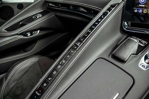 2023 Chevrolet Corvette Stingray 2LT C8
