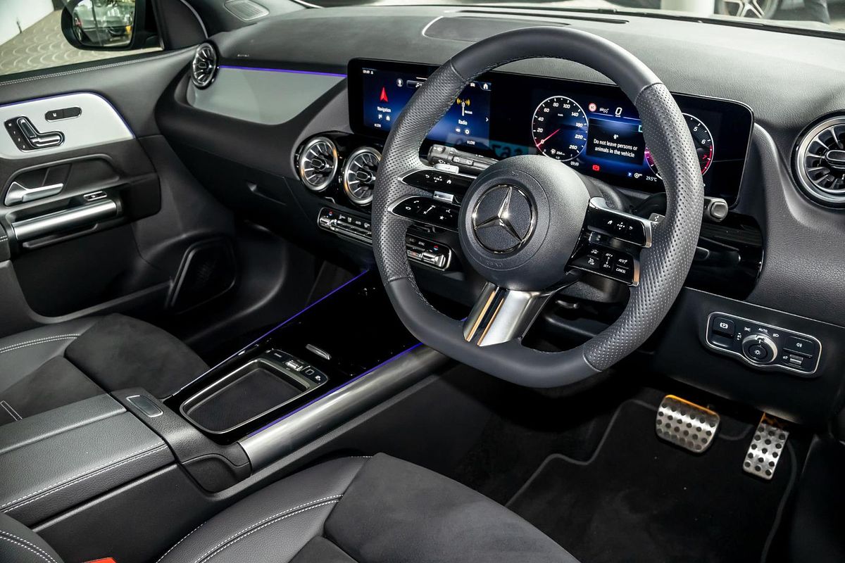 2025 Mercedes-Benz GLA-Class GLA200 H247