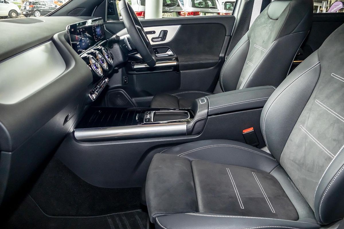2025 Mercedes-Benz GLA-Class GLA200 H247