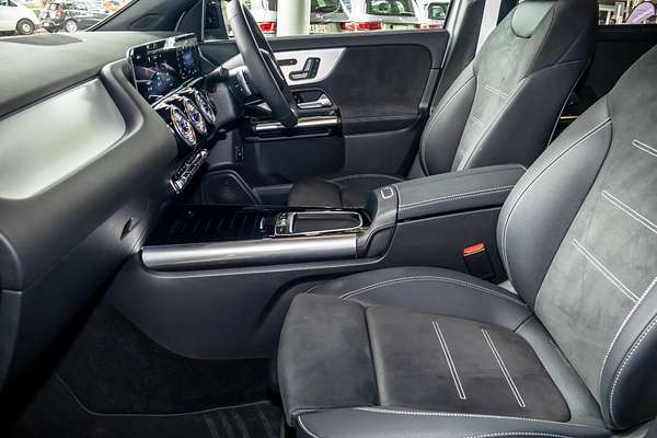 2025 Mercedes-Benz GLA-Class GLA200 H247