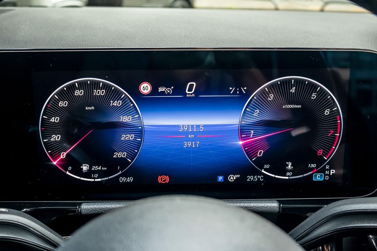 2025 Mercedes-Benz GLA-Class GLA200 H247