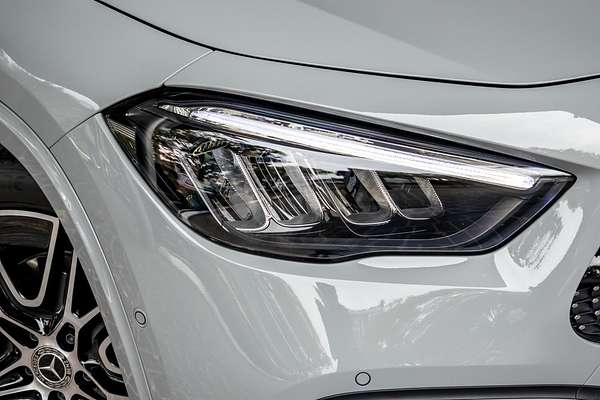 2025 Mercedes-Benz GLA-Class GLA200 H247