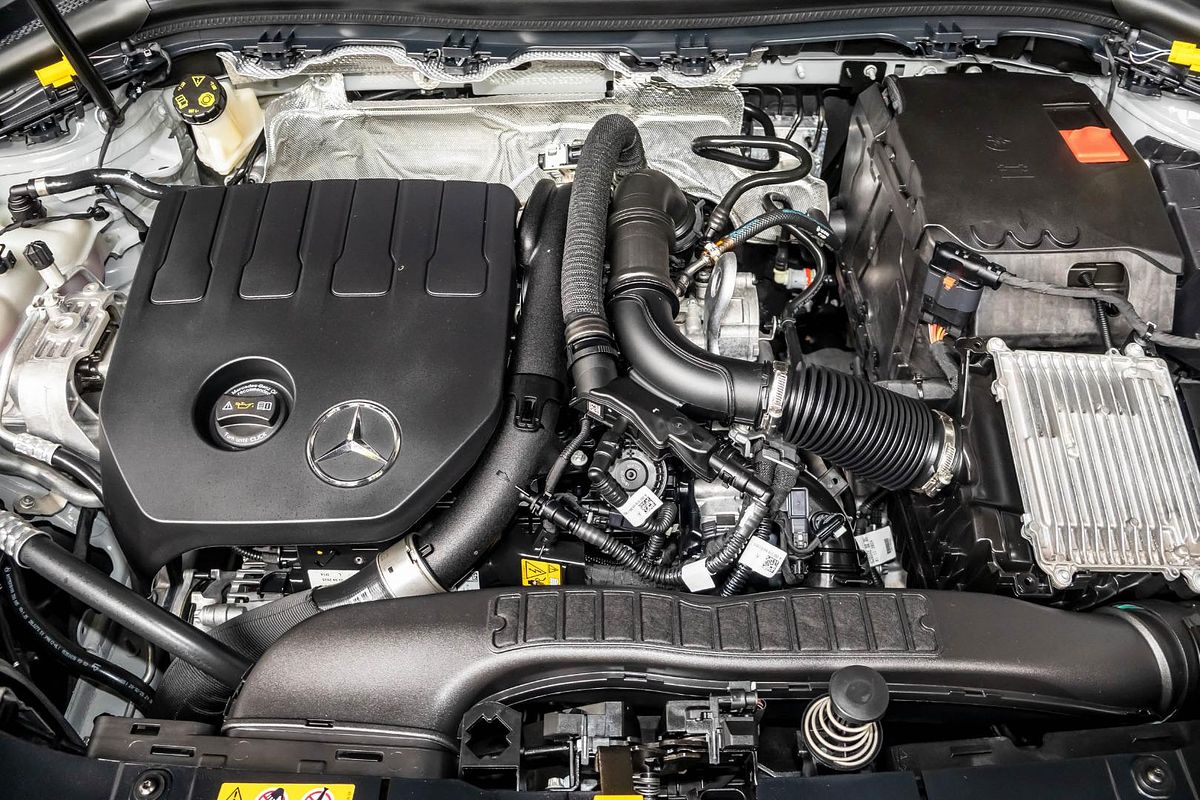 2025 Mercedes-Benz GLA-Class GLA200 H247