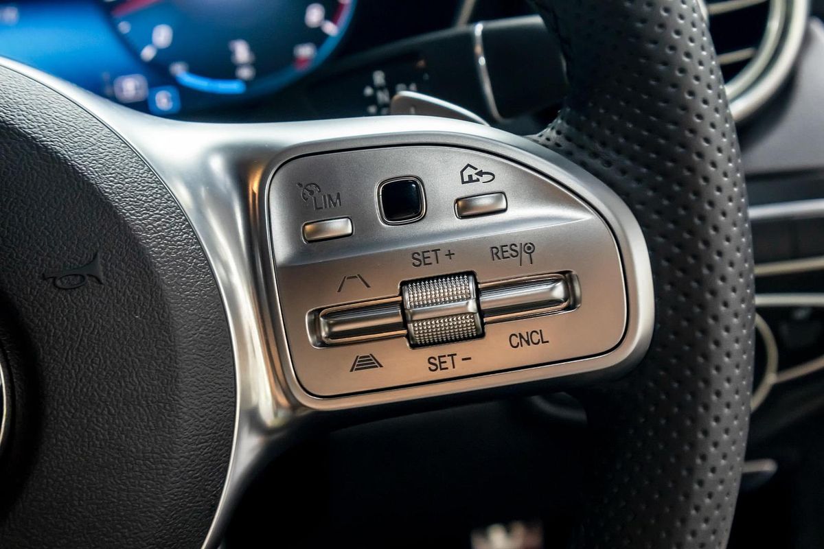 2020 Mercedes-Benz C-Class C200 C205