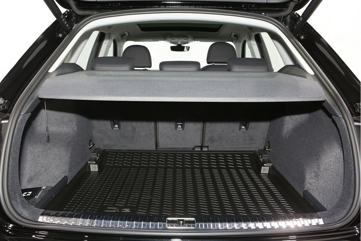2024 Audi Q3 35 TFSI F3