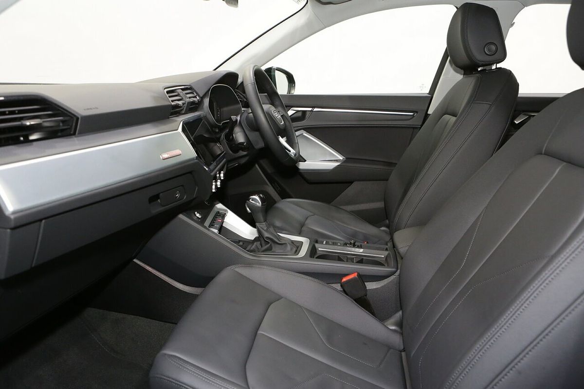 2024 Audi Q3 35 TFSI F3