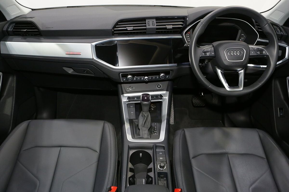 2024 Audi Q3 35 TFSI F3