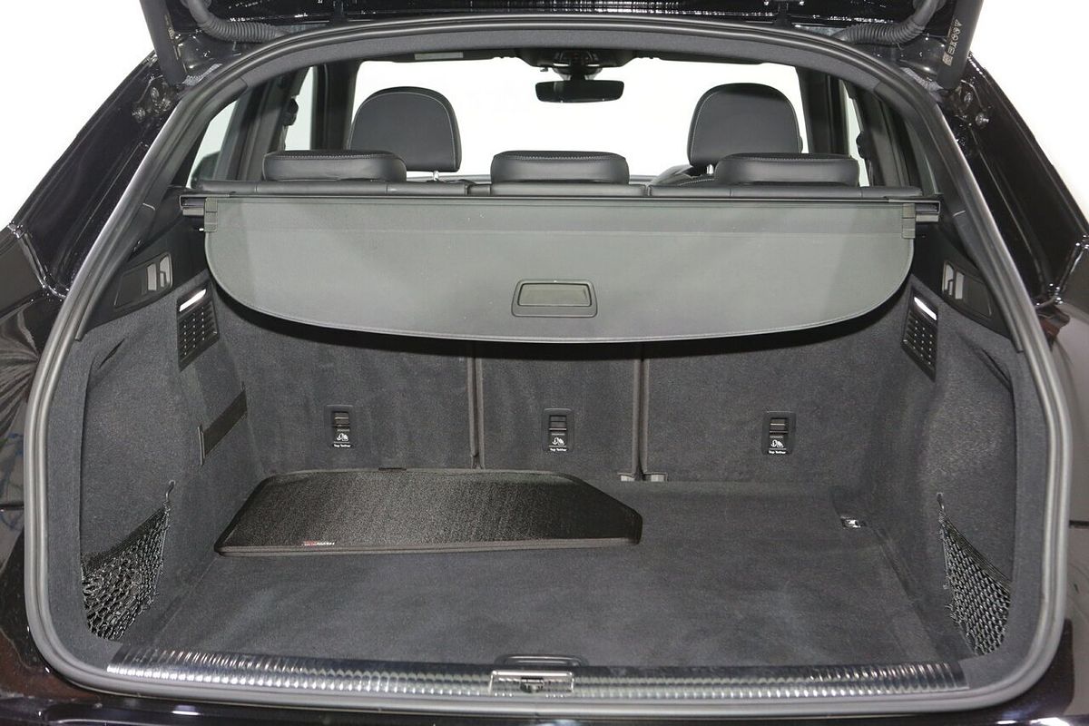 2022 Audi Q5 45 TFSI S line FY