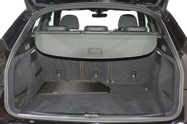 2022 Audi Q5 45 TFSI S line FY