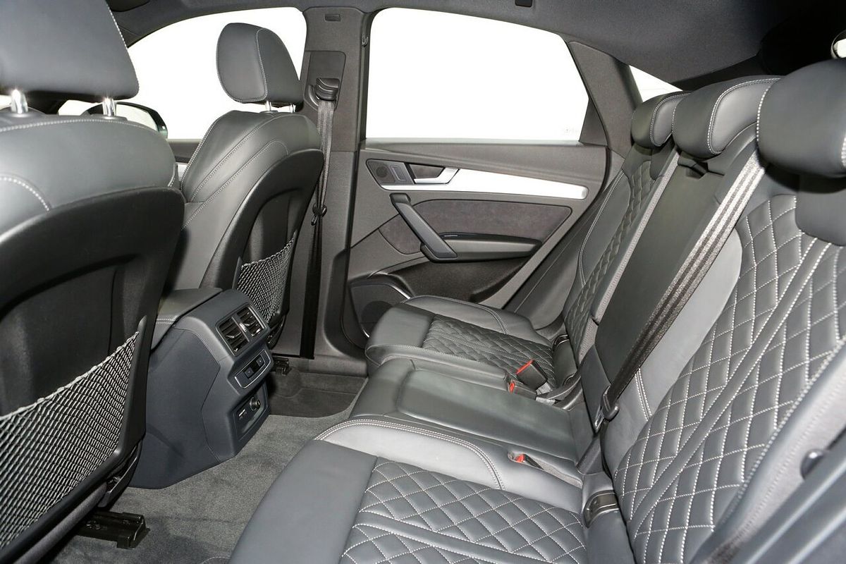 2022 Audi Q5 45 TFSI S line FY