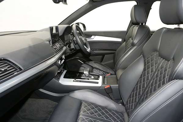 2022 Audi Q5 45 TFSI S line FY
