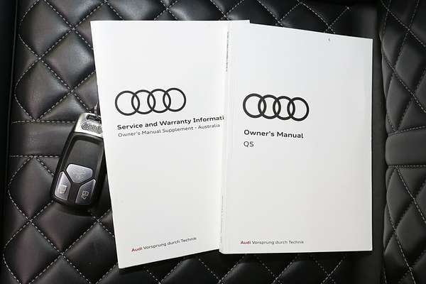 2022 Audi Q5 45 TFSI S line FY