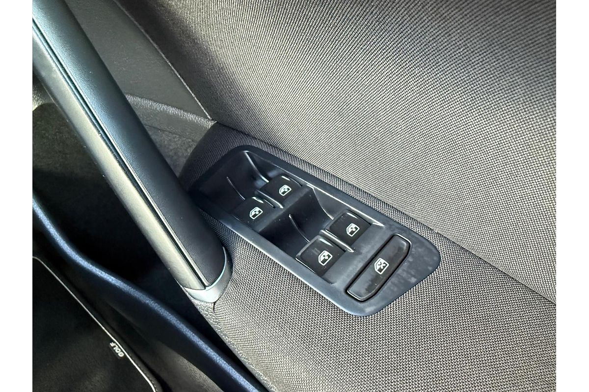 2015 Volkswagen Golf 92TSI Comfortline 7