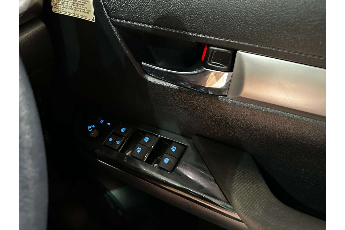 2017 Toyota Hilux SR5 GUN126R 4X4