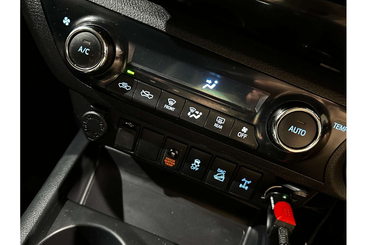 2017 Toyota Hilux SR5 GUN126R 4X4