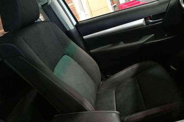 2020 Toyota Hilux SR5 GUN126R 4X4