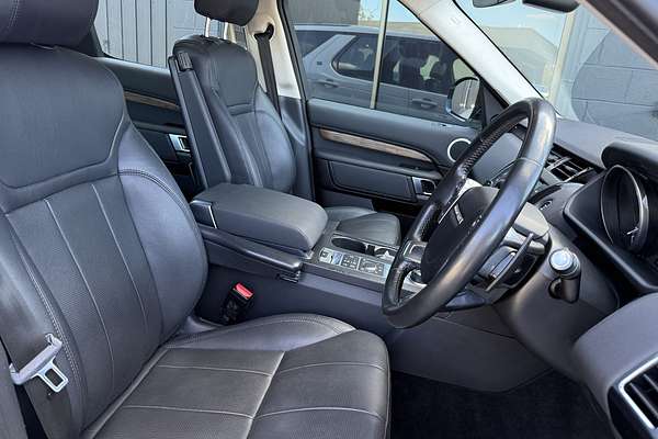 2017 Land Rover Discovery TD6 SE Series 5