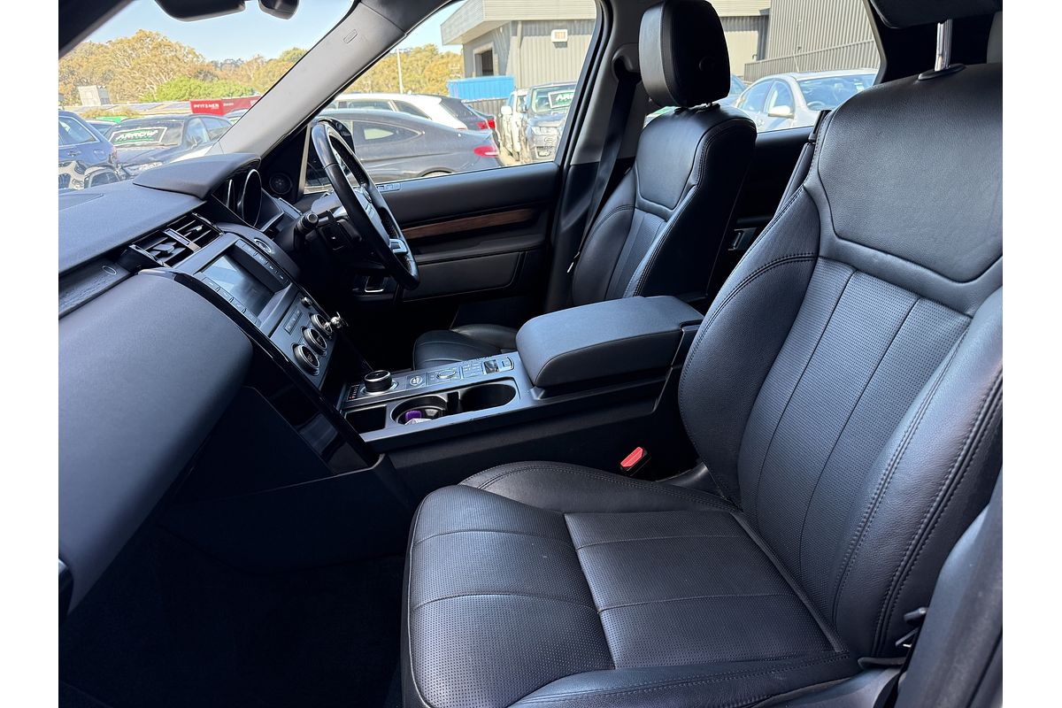 2017 Land Rover Discovery TD6 SE Series 5
