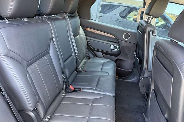 2017 Land Rover Discovery TD6 SE Series 5