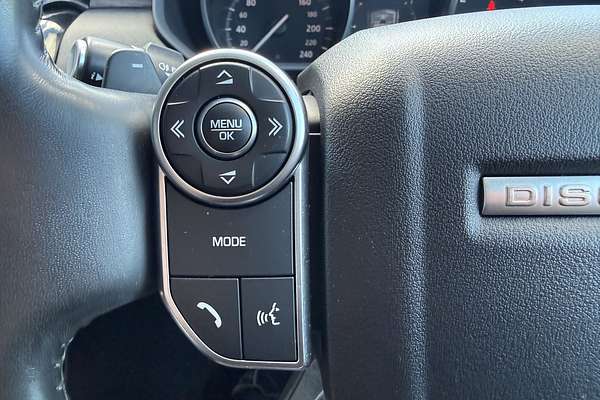 2017 Land Rover Discovery TD6 SE Series 5