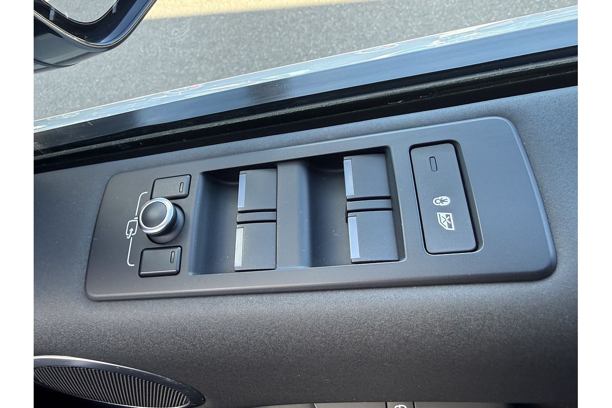 2017 Land Rover Discovery TD6 SE Series 5
