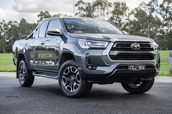 2022 Toyota Hilux SR5 GUN126R 4X4