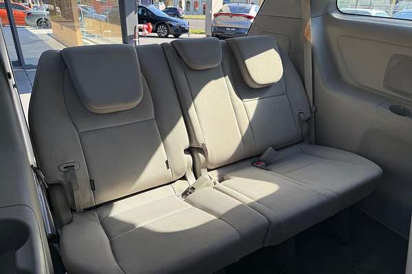 2016 Kia Carnival S YP