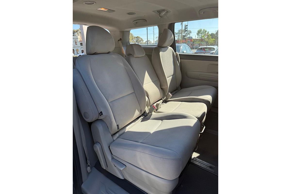2016 Kia Carnival S YP