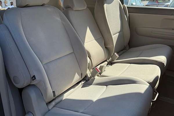 2016 Kia Carnival S YP