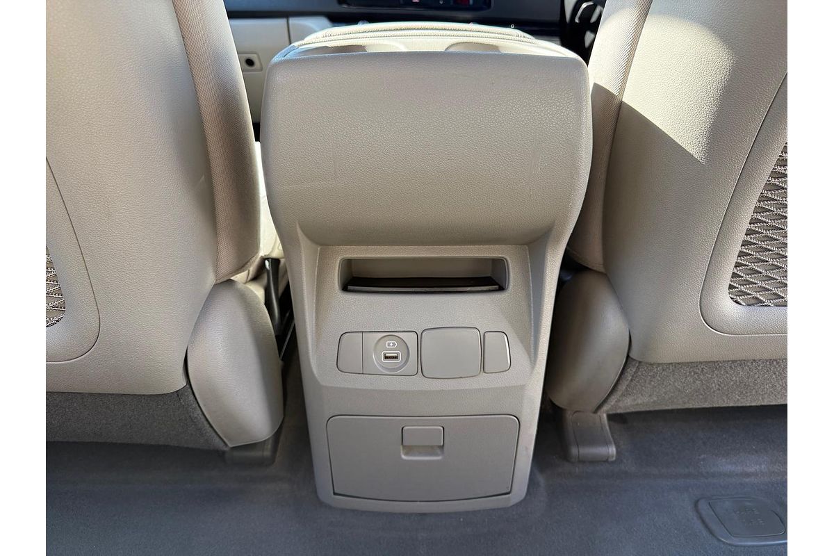 2016 Kia Carnival S YP