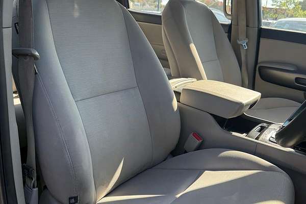 2016 Kia Carnival S YP