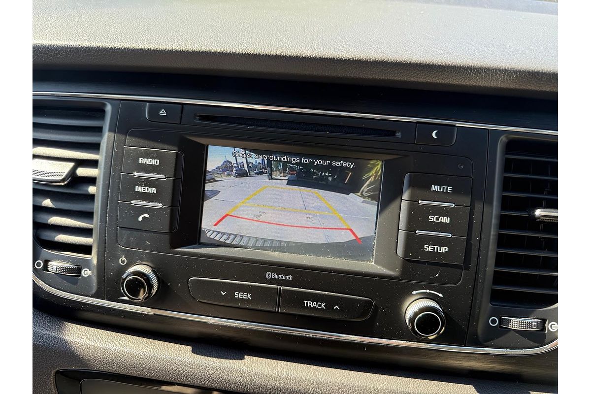 2016 Kia Carnival S YP
