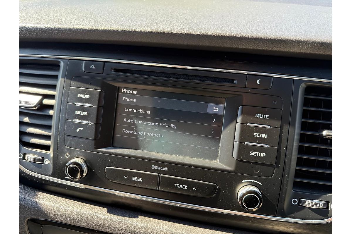 2016 Kia Carnival S YP
