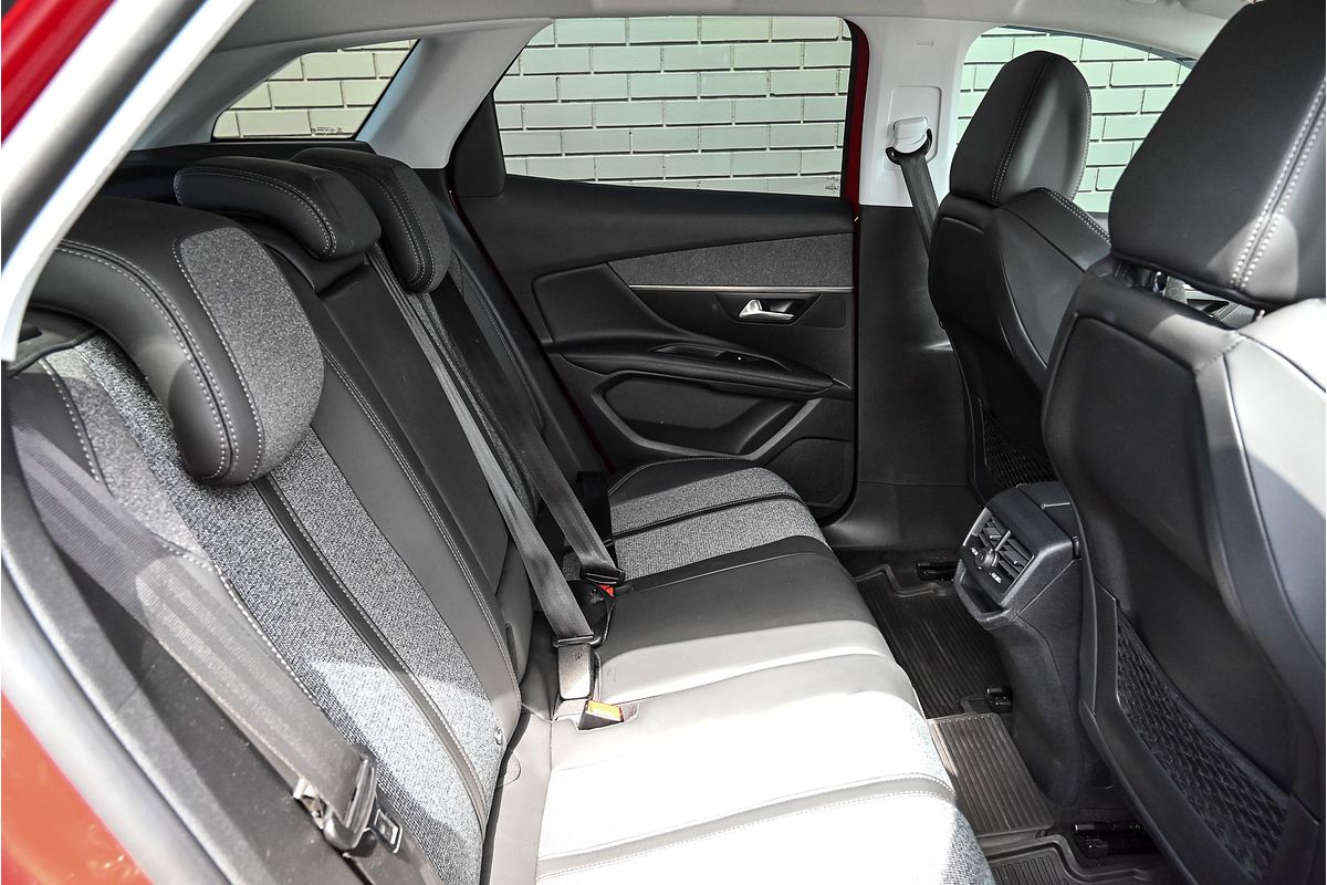 2017 Peugeot 3008 Allure P84