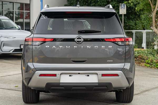 2023 Nissan Pathfinder Ti-L R53