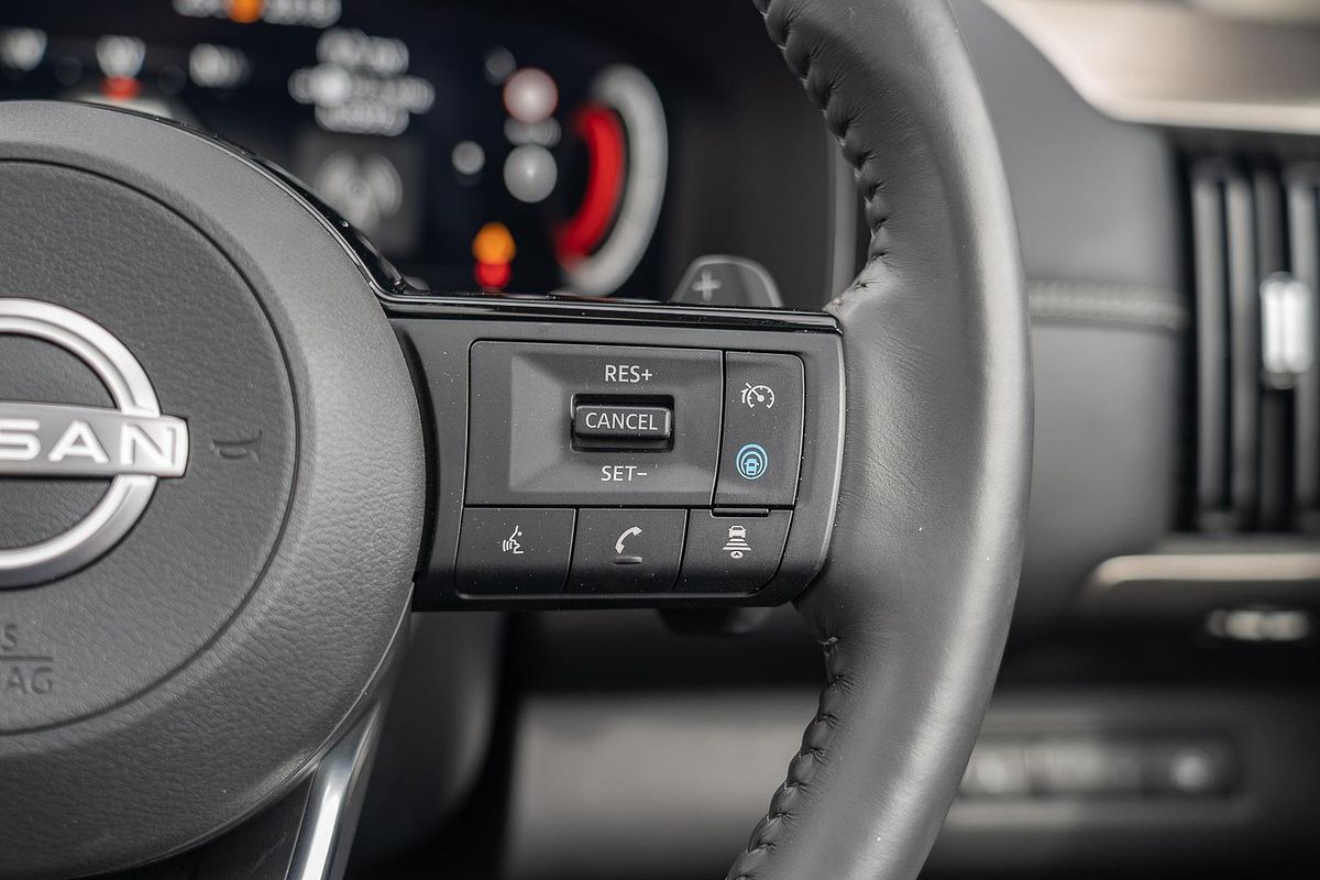 2023 Nissan Pathfinder Ti-L R53