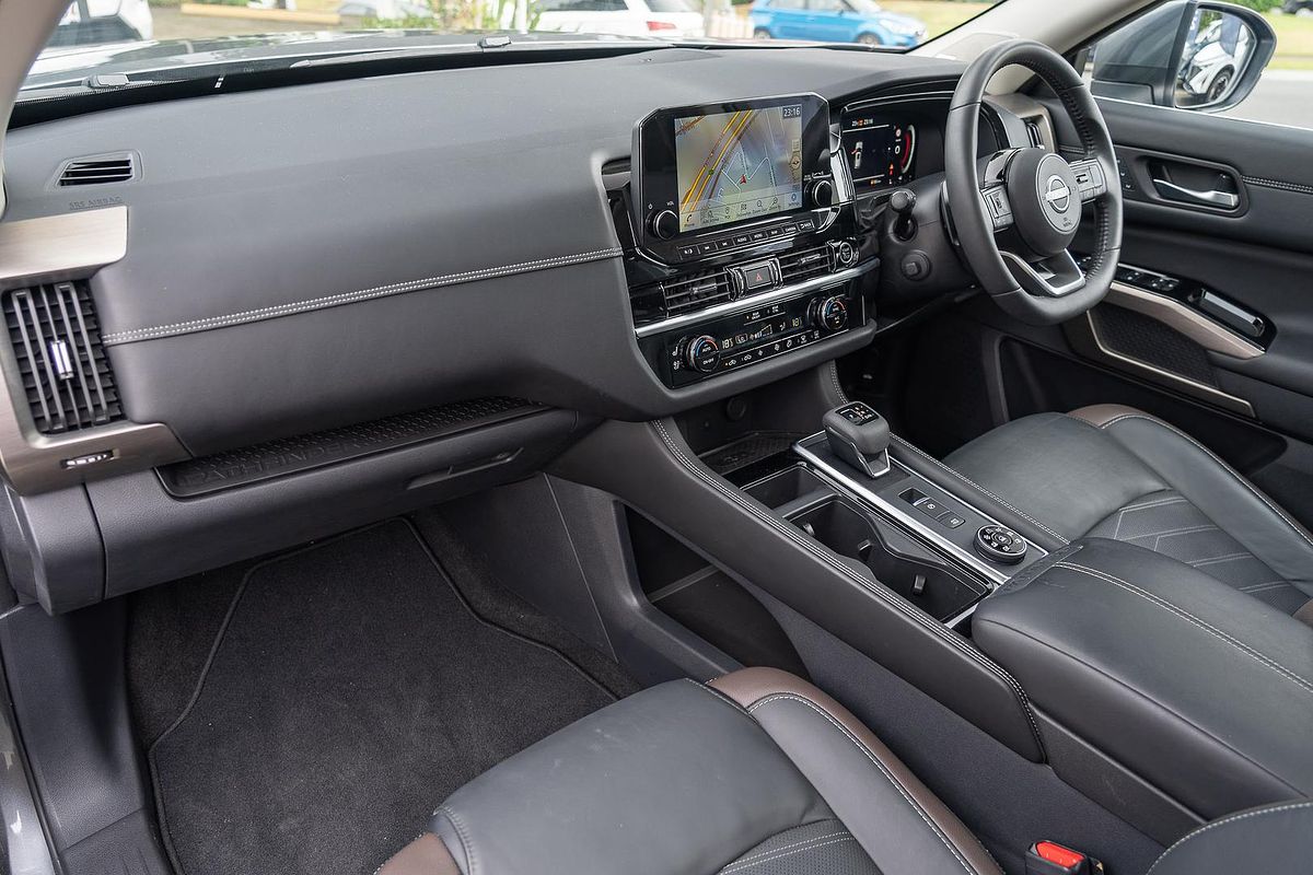 2023 Nissan Pathfinder Ti-L R53