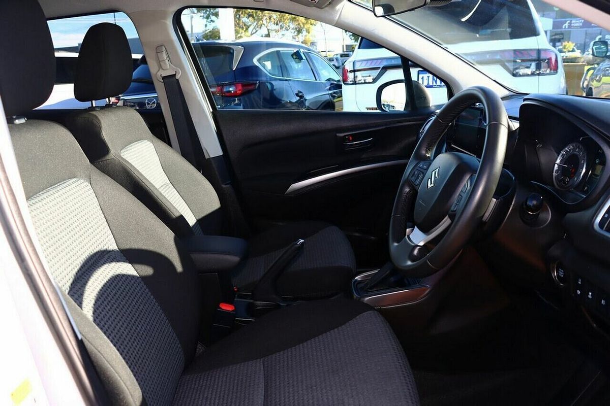 2024 Suzuki S-Cross JYB