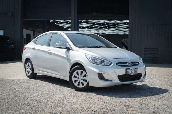 2016 Hyundai Accent Active RB4